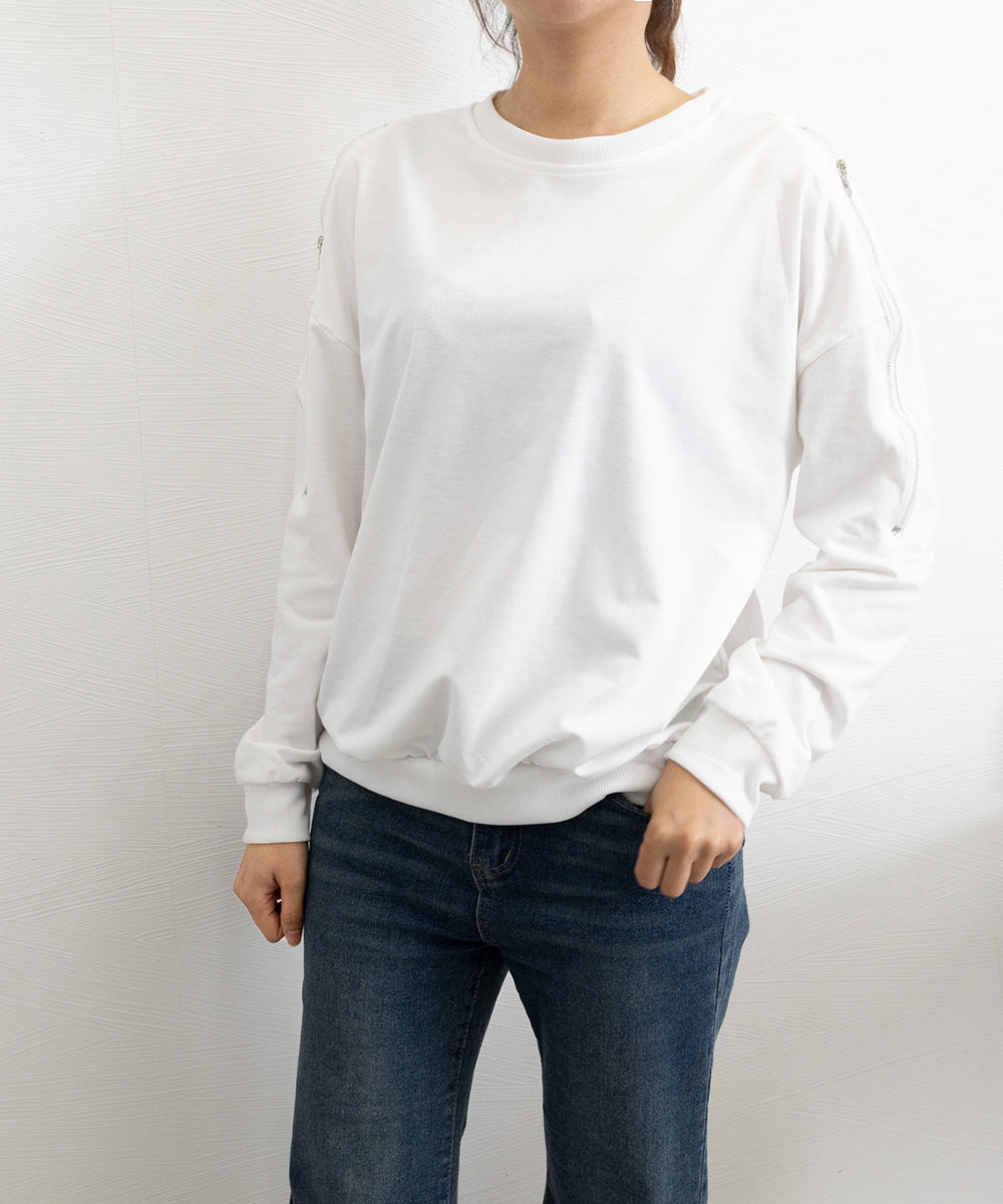 Elegant Open-Shoulder Travel Top