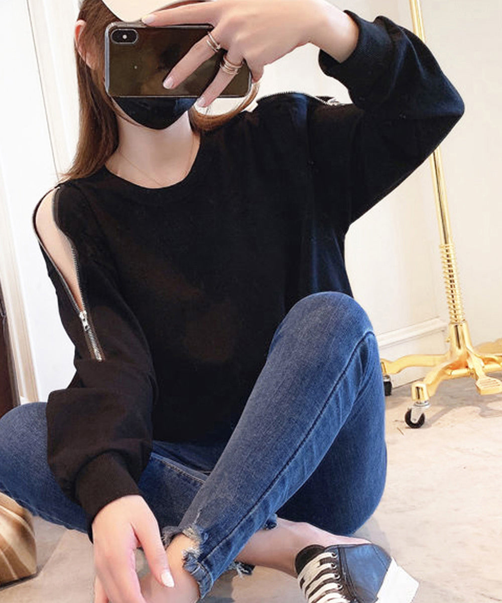 Elegant Open-Shoulder Travel Top