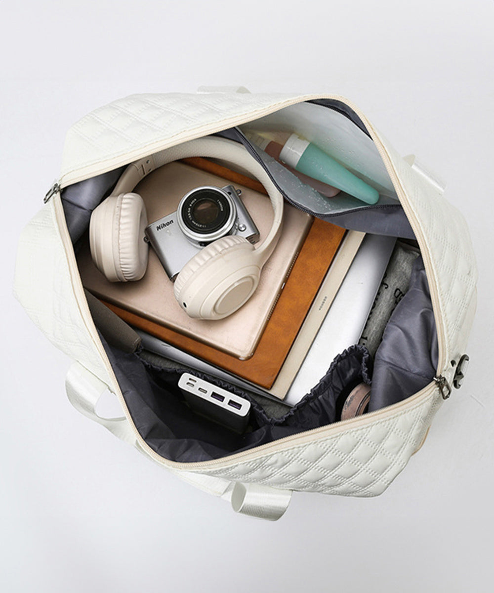 Jetsetter Quilted Travel Bag